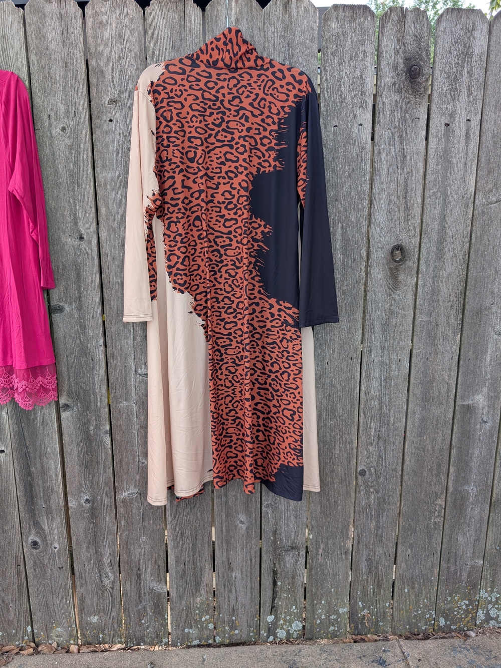 Open Front Colorblock Leopard Duster - Picture 2 of 4